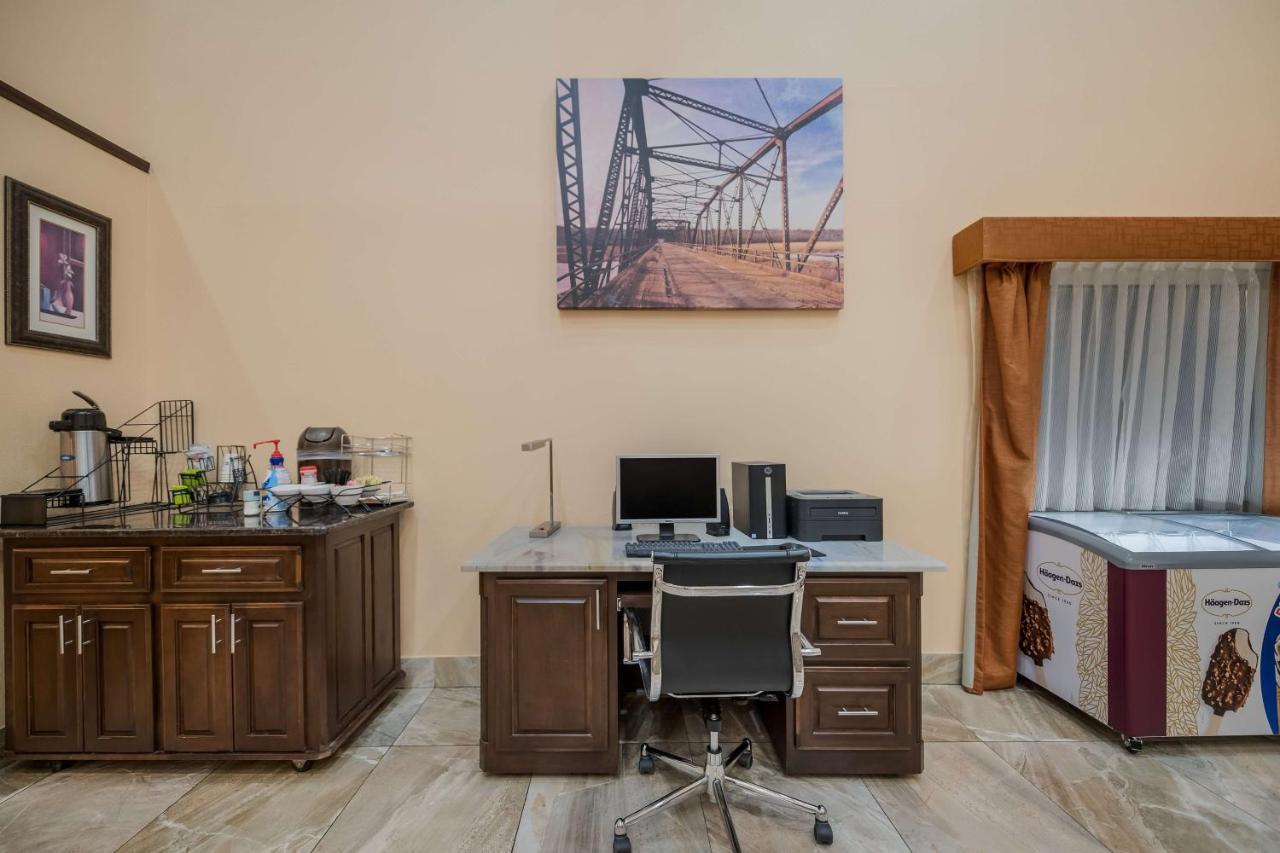 Surestay Hotel By Best Western Mt Pleasant 마운트프레젠트 외부 사진