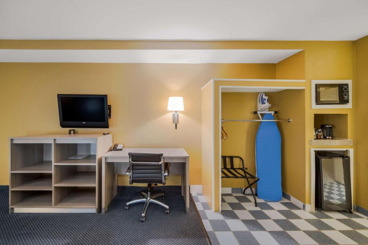 Surestay Hotel By Best Western Mt Pleasant 마운트프레젠트 외부 사진