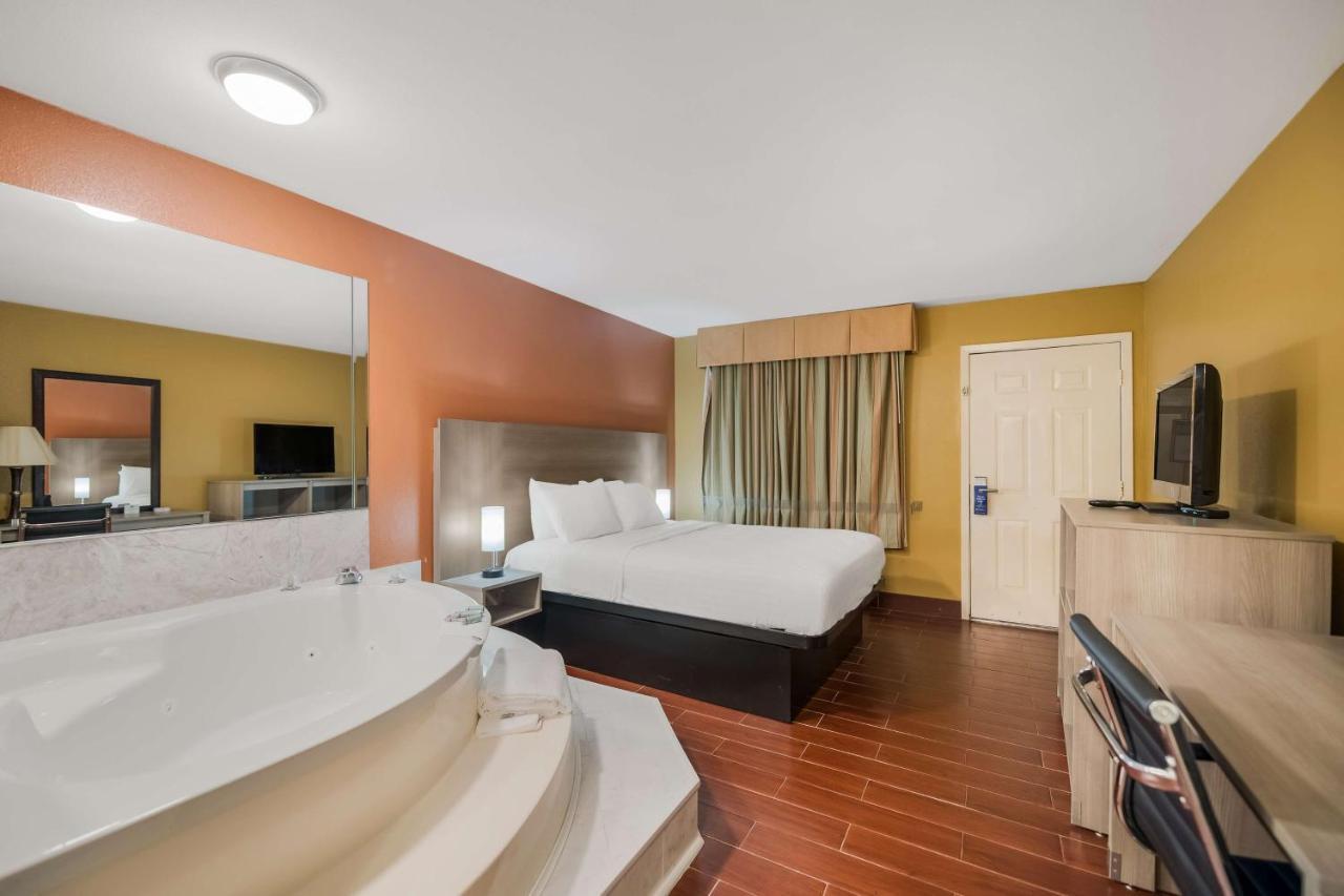 Surestay Hotel By Best Western Mt Pleasant 마운트프레젠트 외부 사진