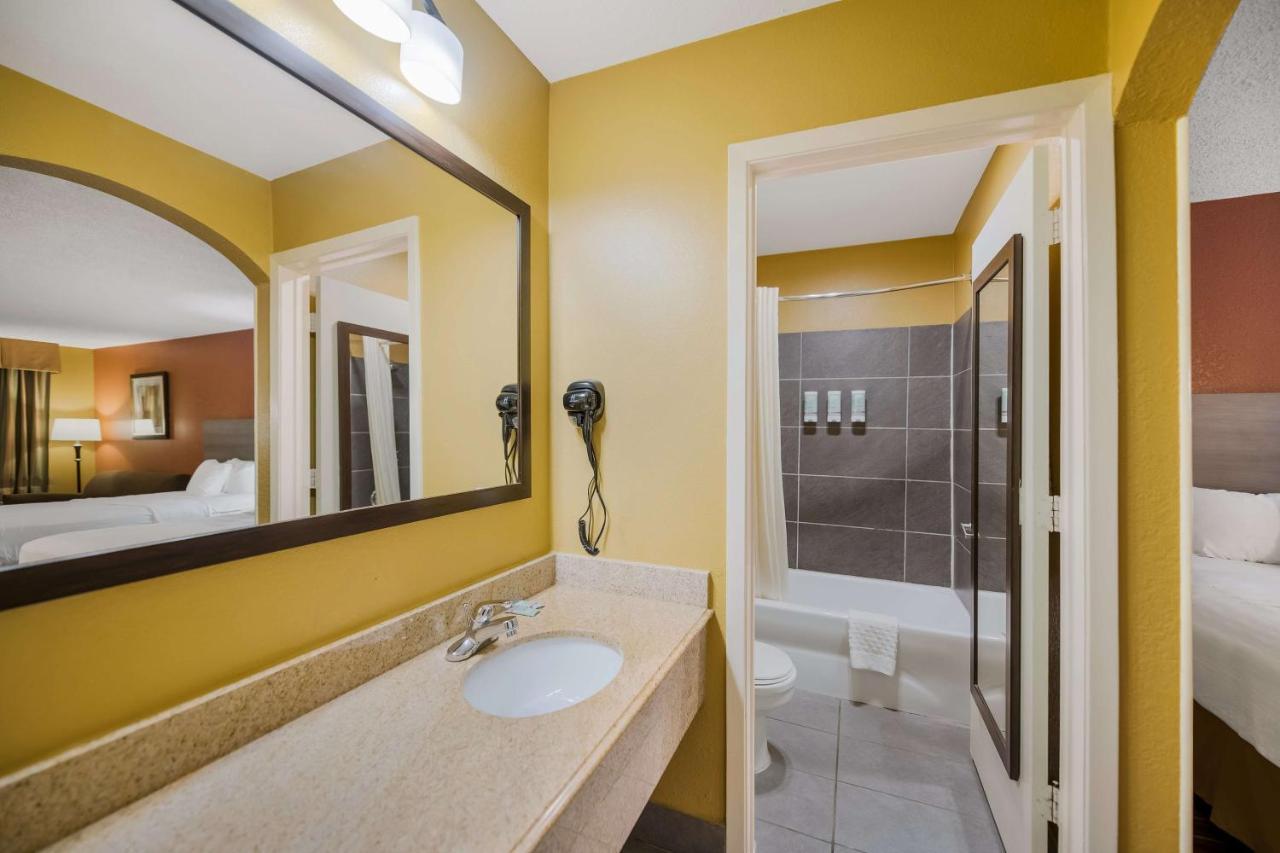 Surestay Hotel By Best Western Mt Pleasant 마운트프레젠트 외부 사진
